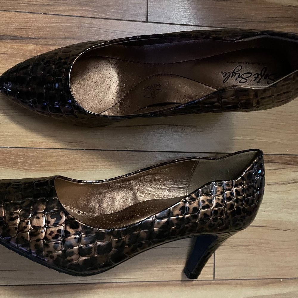 2 pair of shoes and 1 pair of ankle boots